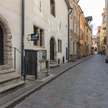 شقة Cozy 3 Story House In Old Town تالين المظهر الخارجي الصورة