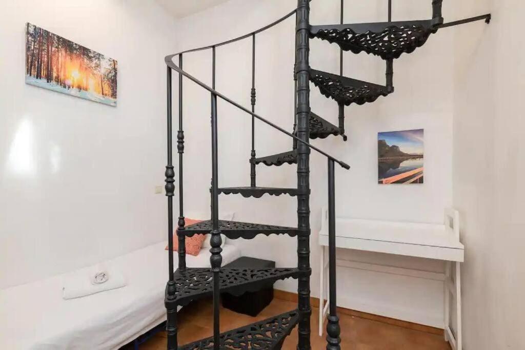 شقة Cozy 3 Story House In Old Town تالين المظهر الخارجي الصورة